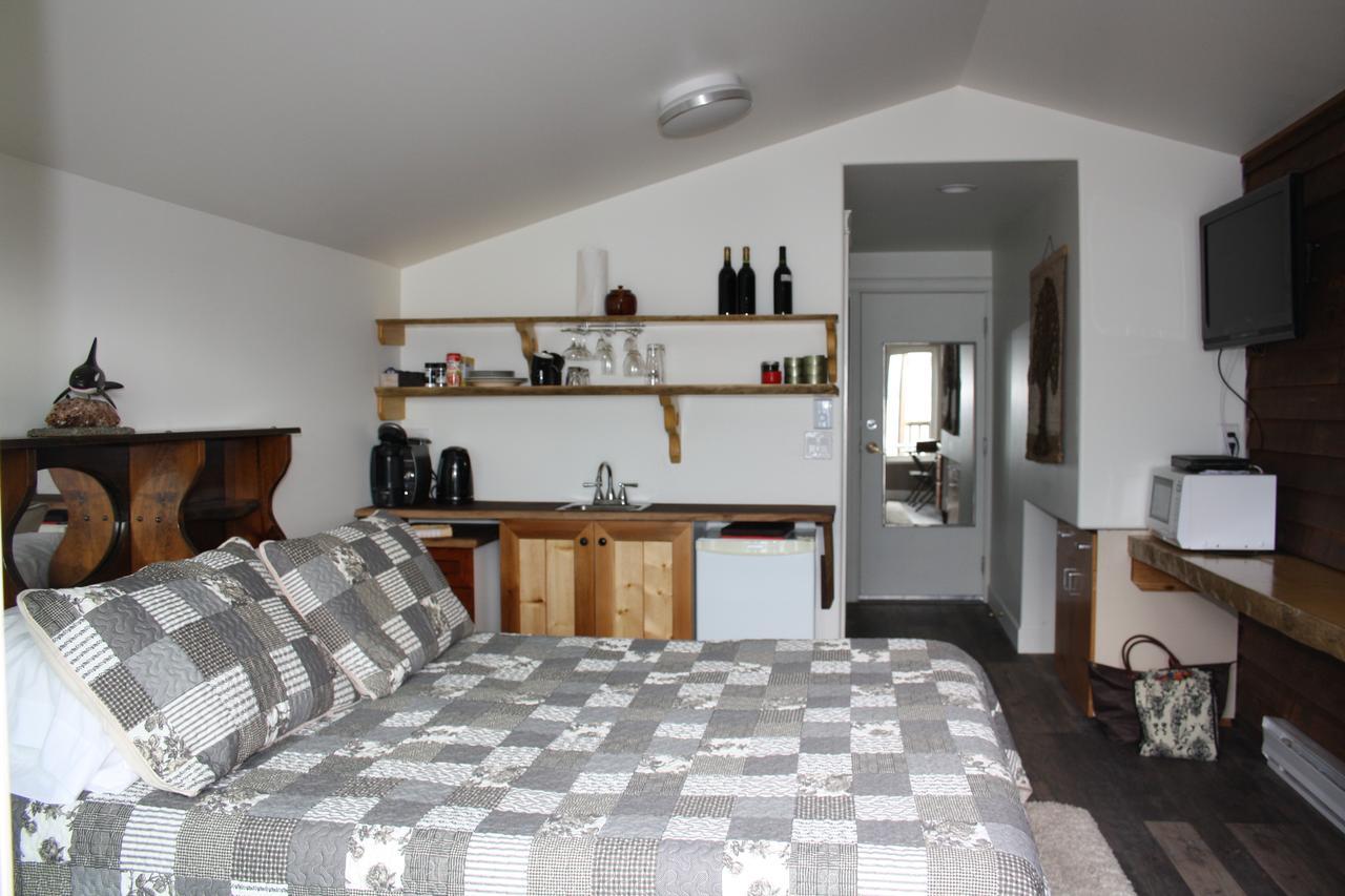 Orca Lodge Sointula Екстер'єр фото