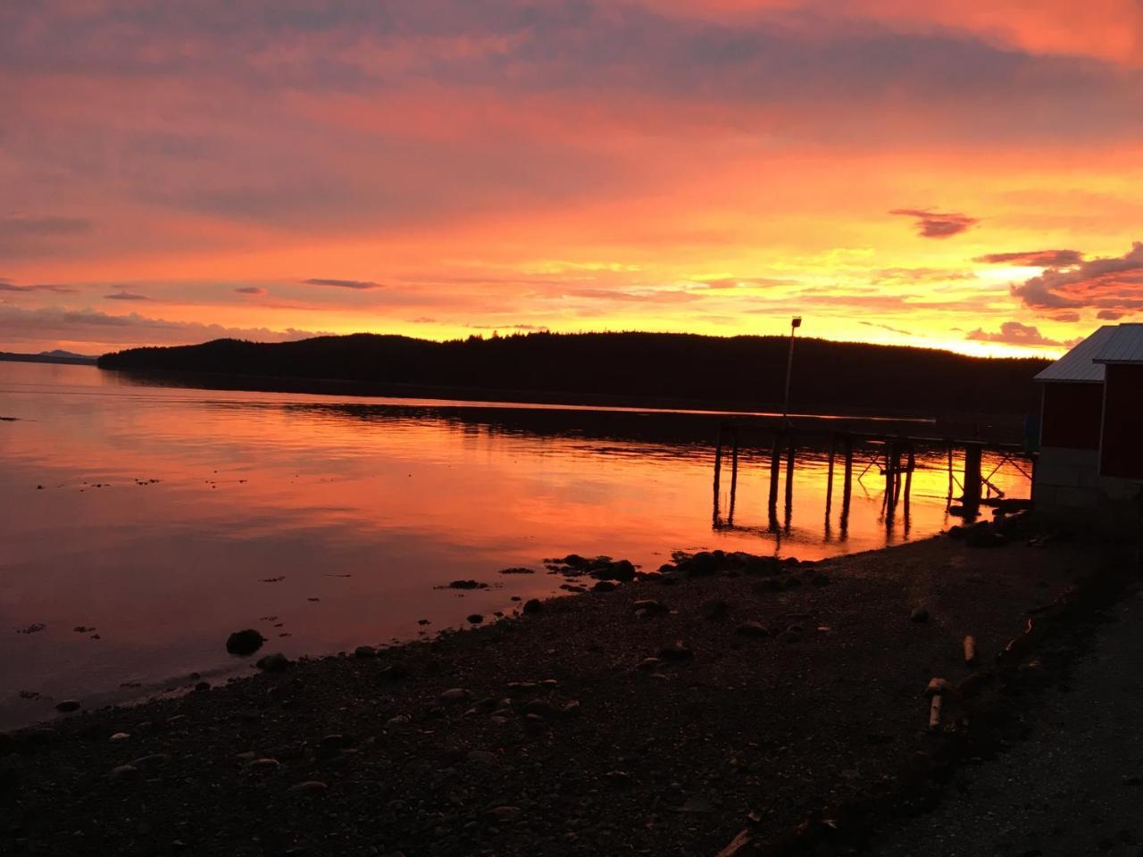Orca Lodge Sointula Екстер'єр фото