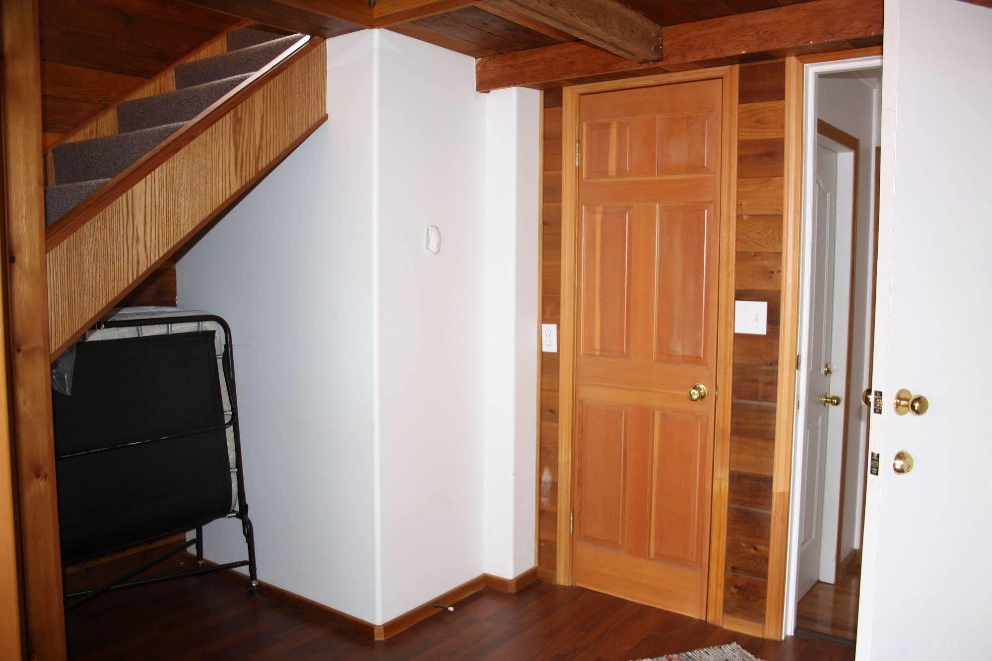 Orca Lodge Sointula Екстер'єр фото