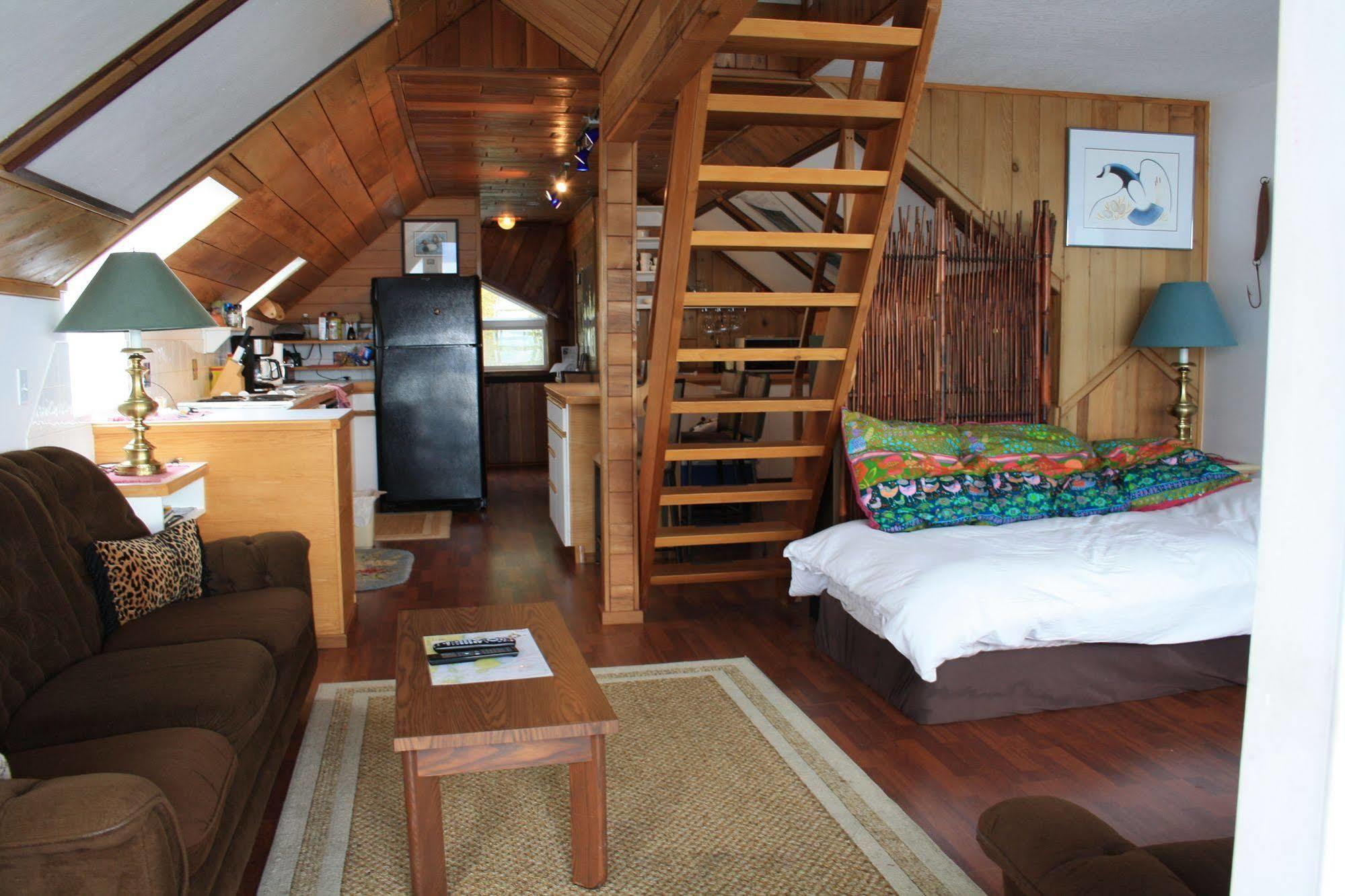 Orca Lodge Sointula Екстер'єр фото